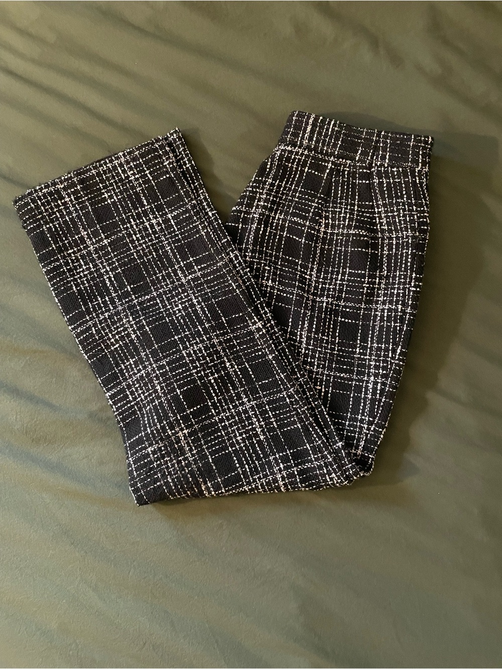 Zara Straight Pants - Picture 2 of 2